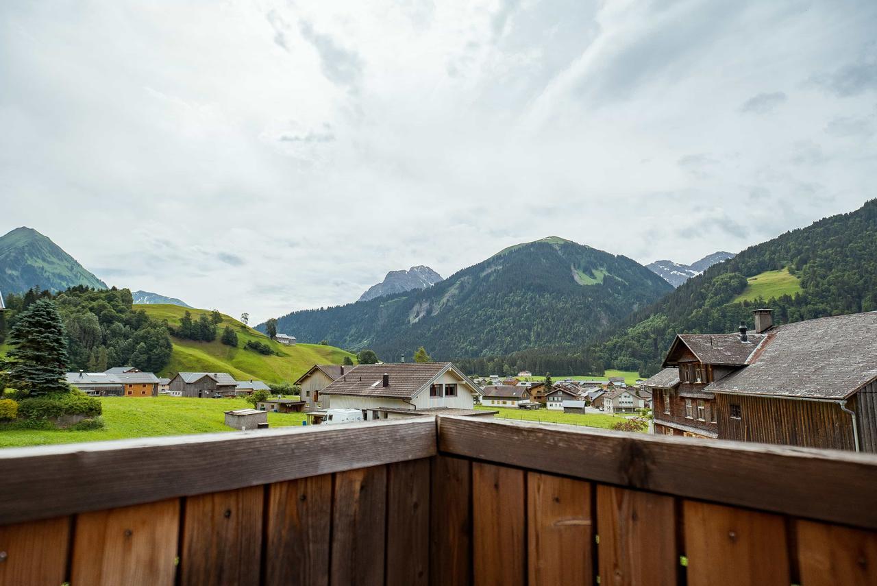 Haus Sonnseite Hotell Au (Vorarlberg) Exteriör bild